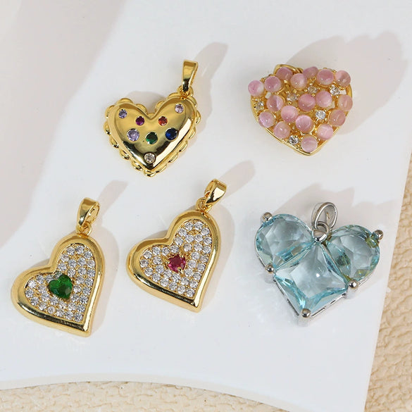 Popular Copper Inlaid Zircon Heart Pendant Necklace With Melon Seed Clasp Electroplated