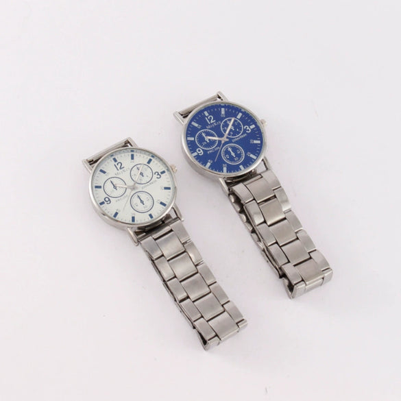 Popular Fashion Men's Watch With Steel Band Plastic Case Mineral Strengthened Mirror And Round Dial