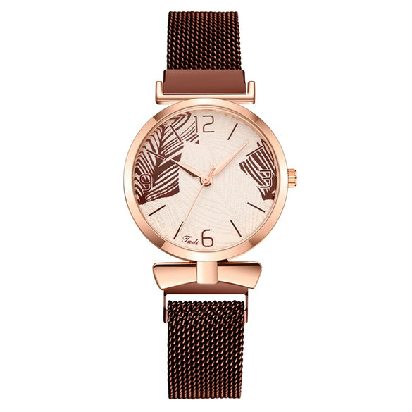 Popular Fashion Women's Metal Watch With Leaf Pattern And Round Dial