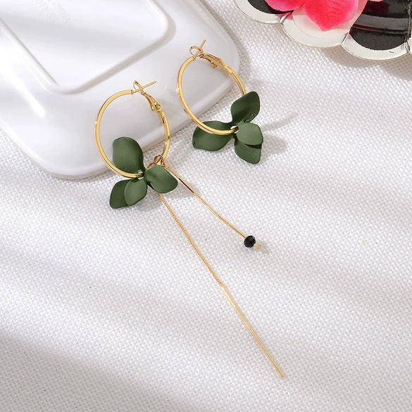 Popular Petal Asymmetric Geometric Circle Tassel Drop Stud Earrings For Women Alloy Material With Electroplating Treatment Flower Pattern