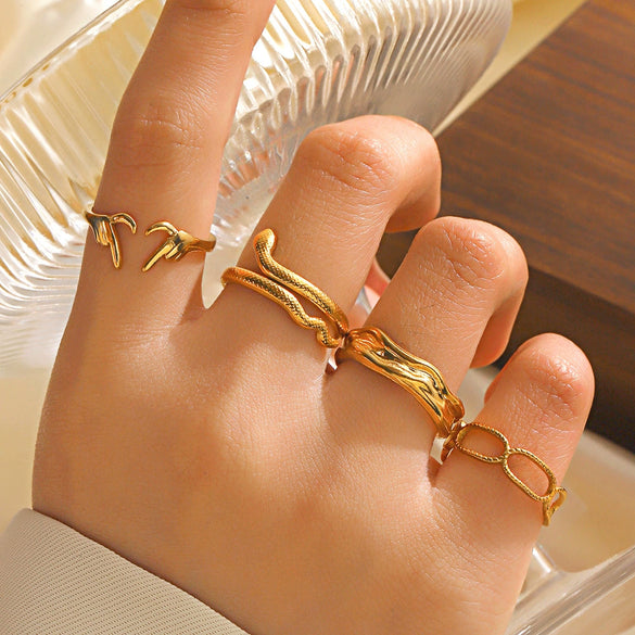 Popular Women's Stainless Steel Geometric Heart Shaped 18K Gold Plated Hip Hop Ring