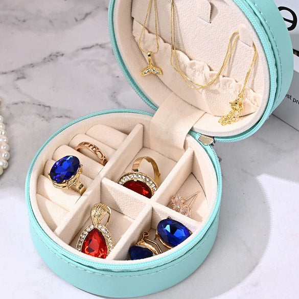 Portable Jewelry Storage Box Made Of Paper And Cardboard