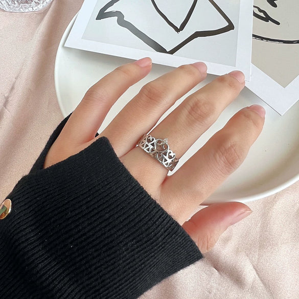 Princess Crown S925 Sterling Silver Vshaped Simulation Diamond Female Ring With Electroplating Treatment