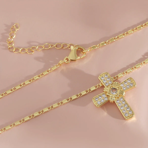 Punk Cross Copper Necklace With Electroplating And O Word Chain Unisex Fashion Design