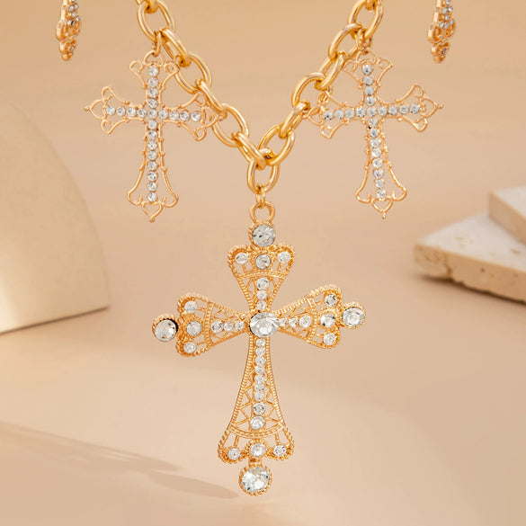 Punk Style Geometric Aluminum Chain Alloy Rhinestone Cross Pendant Necklace With Electroplating For Women