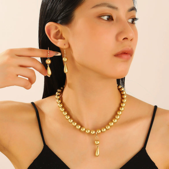 Punk Style Necklace With Big Round Beads And Heart Shaped Pendant Ccb Material Ball Chain Electroplating Treatment