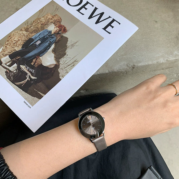 Quartz Watch Zinc Alloy Case Imitation Leather Strap Round Dial For Men And Women Couples