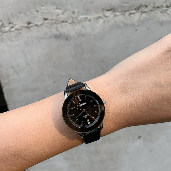 Quartz Watch Zinc Alloy Case Imitation Leather Strap Round Dial For Men And Women Couples