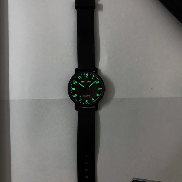 Quartz Watches Plastic Stainless Steel Round Cold Style Wholesale For Men And Women