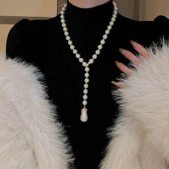 Real Gold Plated Imitation Pearl And Diamond Flower Necklace For Women Copper Pendant Clavicle Chain High Sense Niche Fashion Elegant Light Luxury High End Jewelry