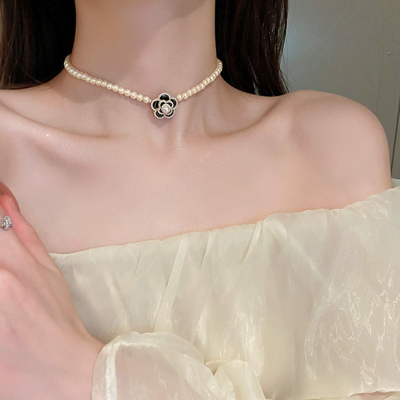 Real Gold Plated Imitation Pearl And Diamond Flower Necklace For Women Copper Pendant Clavicle Chain High Sense Niche Fashion Elegant Light Luxury High End Jewelry
