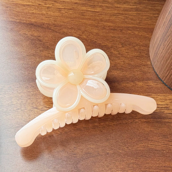 Resin Handmade Plumeria Hair Clip For Women Versatile Cute Hair Accessory