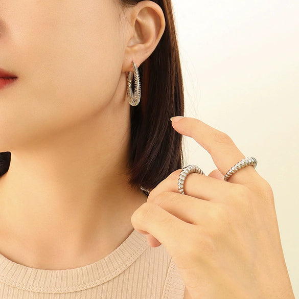 Retro Allmatch Spring Wire Earrings Titanium Steel Gold Plated Geometric Design