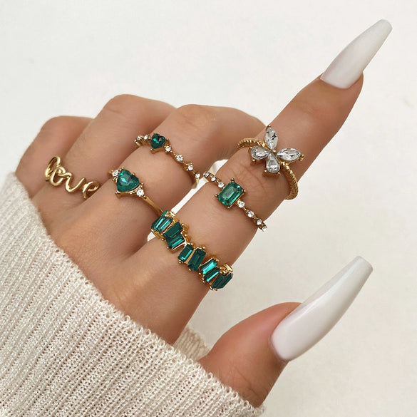 Retro Alloy Ring With Diamond Geometric And Butterfly Design