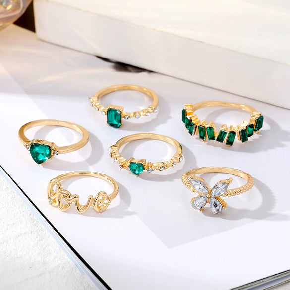 Retro Alloy Ring With Diamond Geometric And Butterfly Design