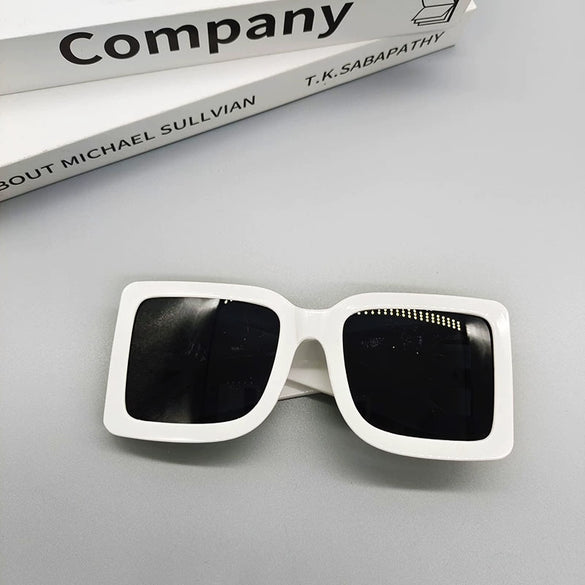 Retro B Shaped Square Large Frame Sunglasses For Women And Men Frame Material Pc Lens Material Resin