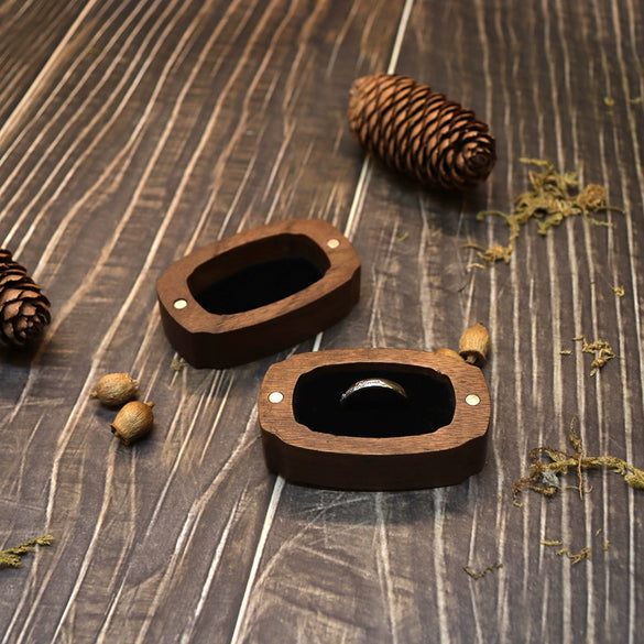 Retro Black Walnut Wooden Ring Jewelry Box With Flannel Lining Carved Wooden Packaging Box