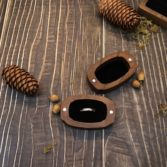 Retro Black Walnut Wooden Ring Jewelry Box With Flannel Lining Carved Wooden Packaging Box