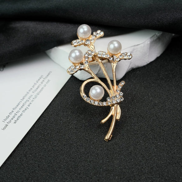 Retro Brooch Zinc Alloy Crystal Pearl Flower Diamondencrusted Electroplated Clothing Accessories