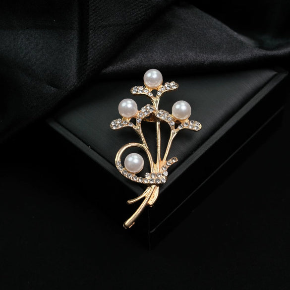 Retro Brooch Zinc Alloy Crystal Pearl Flower Diamondencrusted Electroplated Clothing Accessories