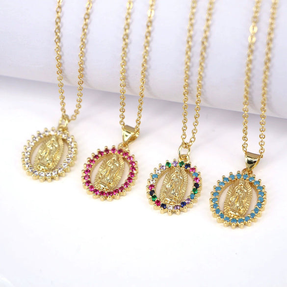 Retro Copper Oval Pendant Necklace With Mixed Gemstone Setting And Electroplated Water Wave Chain Geometric Style Accessory
