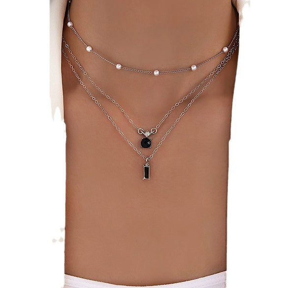 Retro Creative Multi Layer O Chain Necklace With Imitation Grandmother Blue And Green Pearls Micropaved For Women Made Of Alloy
