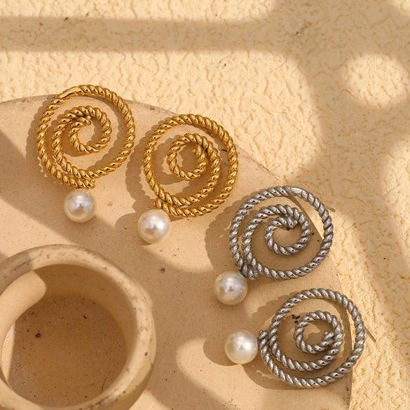 Retro Creative Women's Stainless Steel 18K Gold Plated Twist Circle Pearl Geometric Earrings With Electroplating