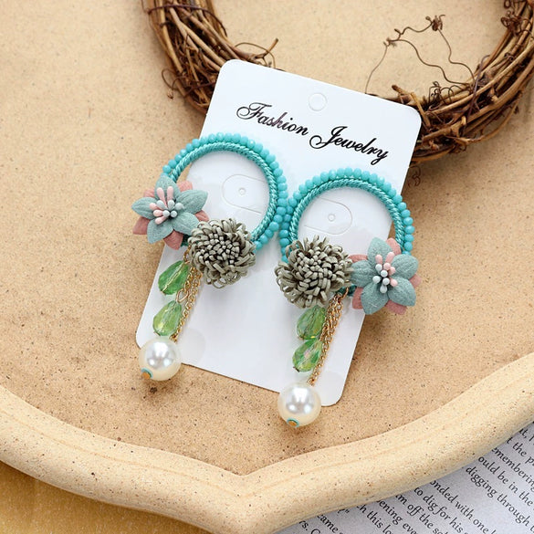 Retro Crystal Flower Big Circle Handmade Earrings For Women With Mixed Material