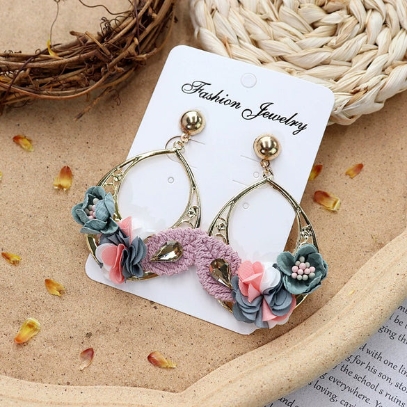 Retro Crystal Flower Big Circle Handmade Earrings For Women With Mixed Material