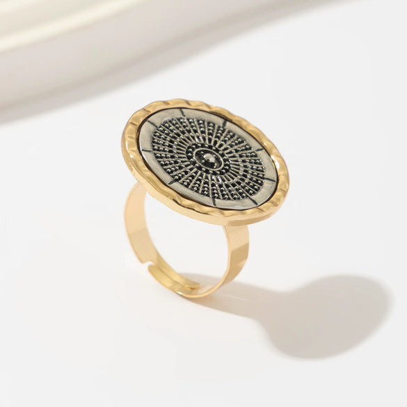 Retro Distressed Metal Round Ring With Geometric And Flower Pattern Electroplated