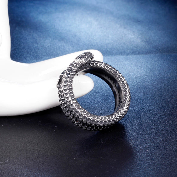 Retro Distressed Stainless Steel Snake Ring With Three Dimensional Scale Design Electroplated Geometric Fashion Ring For Men And Unisex Wear