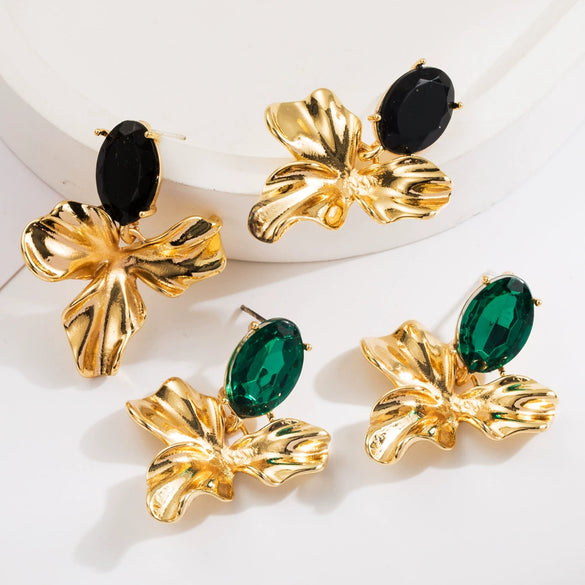 Retro Elegant Exaggerated Flower Earrings With S925 Silver Needle Alloy Resin Material And Diamond Design
