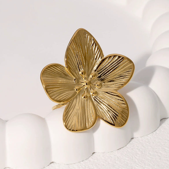 Retro Elegant Flower Open Ring Goldplated Stainless Steel For Women