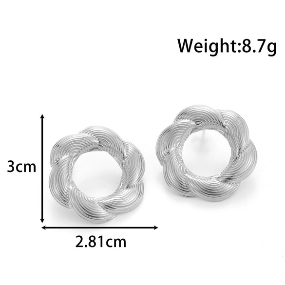Retro Exaggerated Petal Irregular Titanium Steel Earrings For Girls With Electroplating And Flower Design