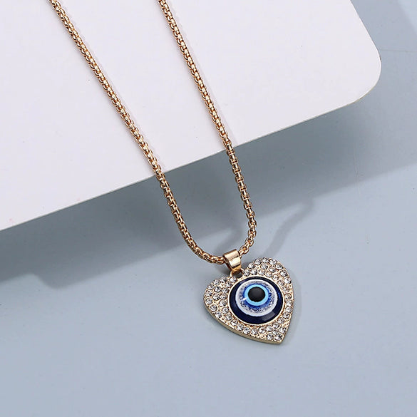 Retro Fatima Hand Peach Heart Round Alloy Pendant Full Diamond Electroplated Necklace With Devil's Eye Design