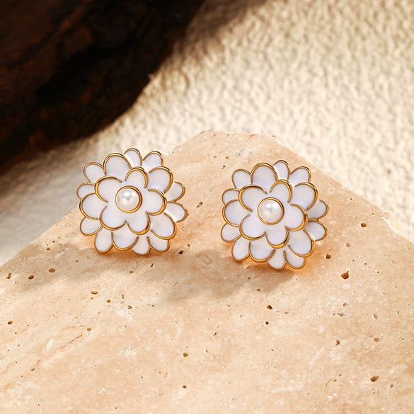 Retro Flower Pattern Goldplated Stainless Steel 18K Dripping Oil Inlaid Imitation Pearl Earrings For Women