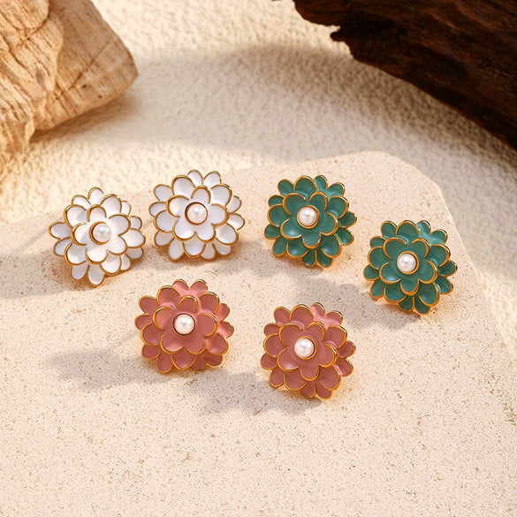 Retro Flower Pattern Goldplated Stainless Steel 18K Dripping Oil Inlaid Imitation Pearl Earrings For Women