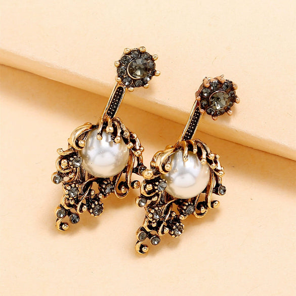 Retro Flower Pearl Rhinestone Alloy Earrings With Electroplated Finish Fashion Wholesale Jewelry