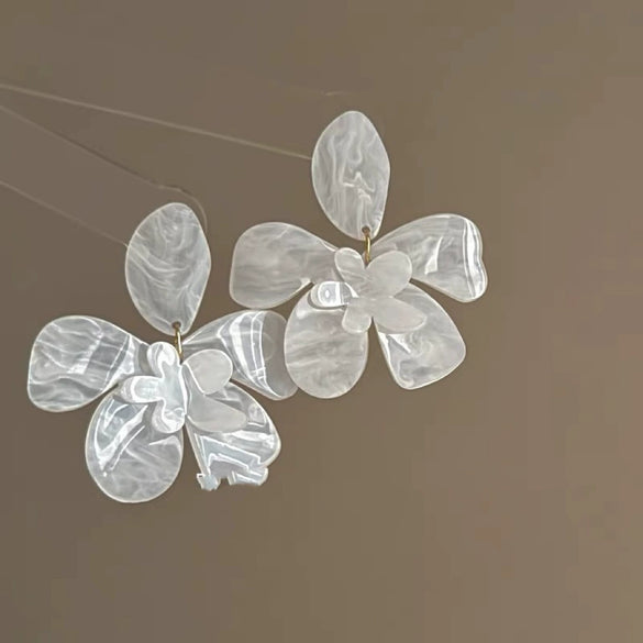 Retro Flower Tassel Pearl U Shaped Earrings For Women Set With Pearls Little Fresh Style