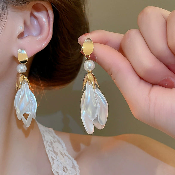 Retro Flower Tassel Pearl U Shaped Earrings For Women Set With Pearls Little Fresh Style