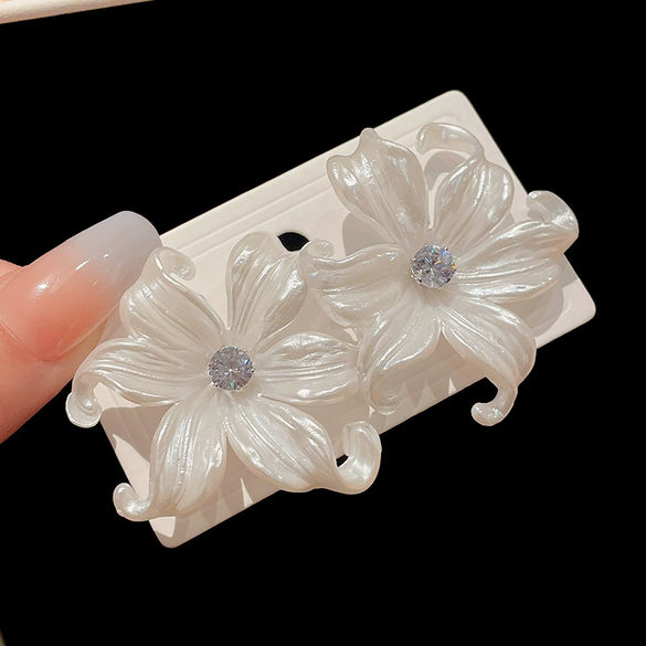 Retro Flower Tassel Pearl U Shaped Earrings For Women Set With Pearls Little Fresh Style