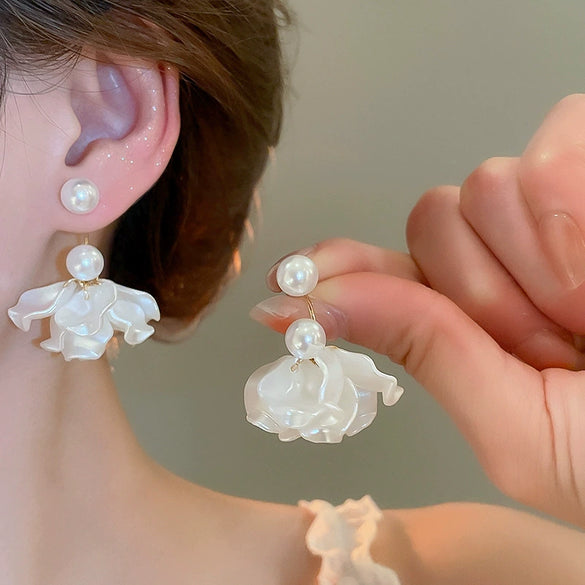 Retro Flower Tassel Pearl U Shaped Earrings For Women Set With Pearls Little Fresh Style