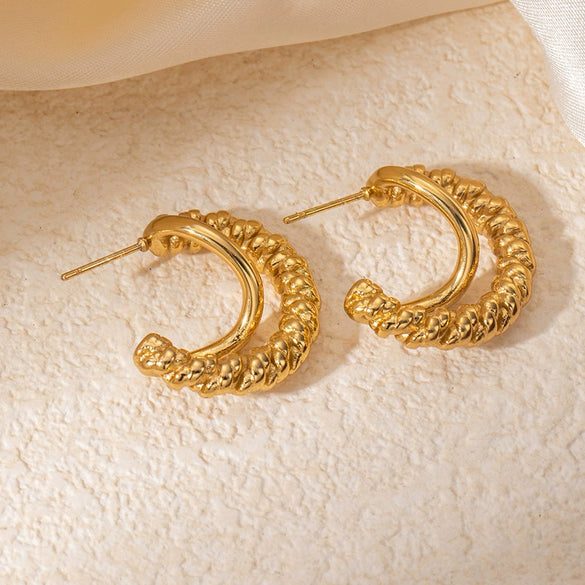 Retro Flower Titanium Steel Electroplated Women's Earrings