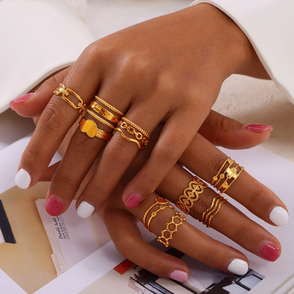 Retro Geometric Hollow Stitching 316L Stainless Steel Gold Plated Finger Ring