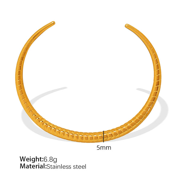 Retro Geometric Hollow Striped 316L Stainless Steel Bracelet Polished And Electroplated