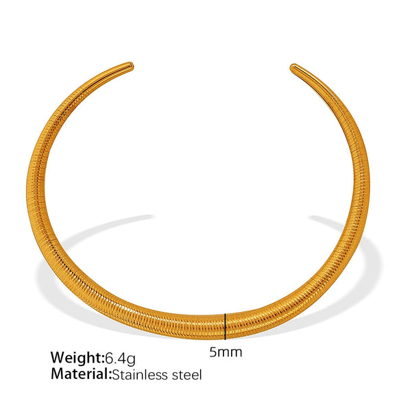 Retro Geometric Hollow Striped 316L Stainless Steel Bracelet Polished And Electroplated