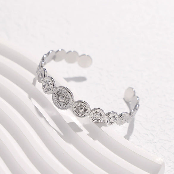 Retro Geometric Opening Titanium Steel Bracelet For Women With Electroplating Treatment