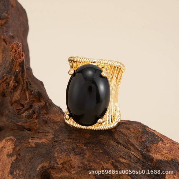 Retro Geometric Resin Gemstone Statement Ring For Women Polished Zinc Alloy Star Pattern Index Finger Jewelry
