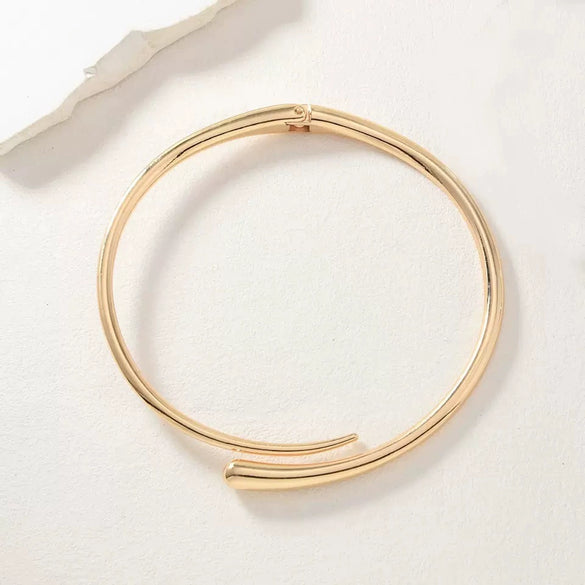 Retro Geometric Zinc Alloy Choker Necklace With Side Chain Metal Buckle And Water Drop Pendant Unisex Punk Jewelry