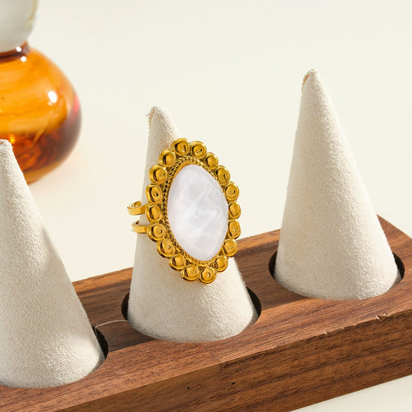 Retro Gold Plated Stainless Steel Oval Ring For Women With Acrylic Inlay And Geometric Design